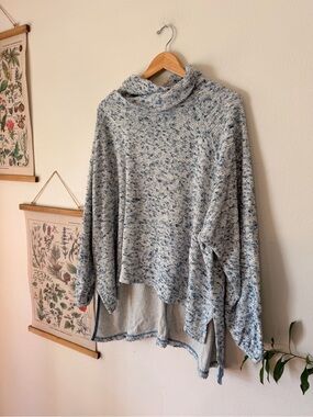 Free People - XS/S - Blue Speckled Funnel Neck Sweater